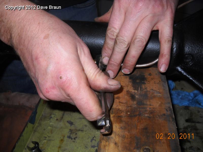 MGB1970/Restoration/Brakes/Installing brake pipes on rear axle 05